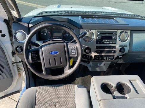 Used 2015 Ford F250 XLT w/ XLT Interior Package image 18