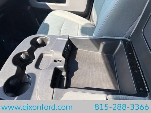 Used 2016 RAM 1500 Classic SLT AWD/4WD image 12