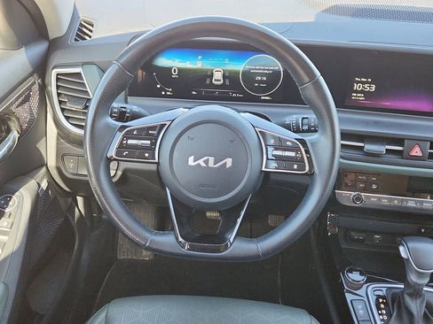 Used 2024 Kia Seltos SX w/ SX Sunroof Package image 12