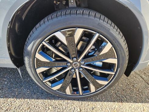 New 2026 Volvo XC60 T8 Ultra w/ Protection Package Premier image 19