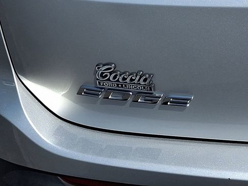 Used 2018 Ford Edge SEL w/ Equipment Group 201A AWD/4WD image 30