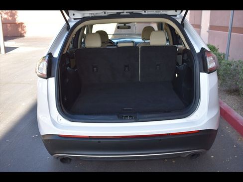 Used 2016 Ford Edge SEL image 22