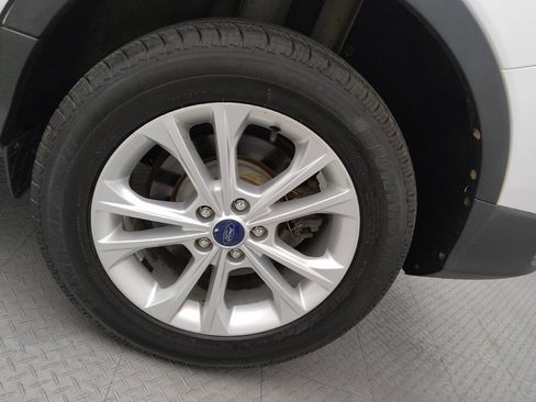 Used 2017 Ford Escape SE FWD image 31