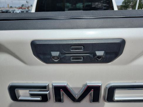 Used 2024 GMC Sierra 1500 Denali image 10