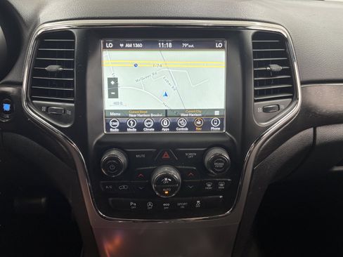 Used 2018 Jeep Grand Cherokee Laredo RWD image 7