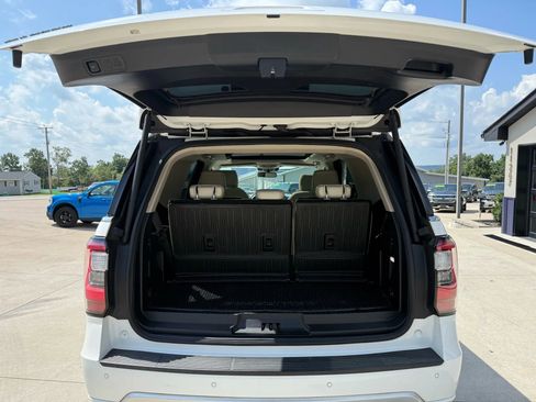 Used 2020 Ford Expedition Platinum image 43