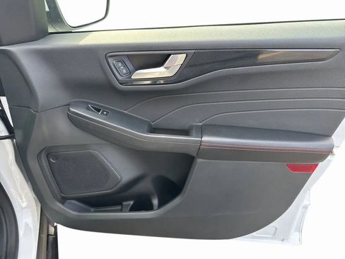 Used 2023 Ford Escape ST-Line Select image 13