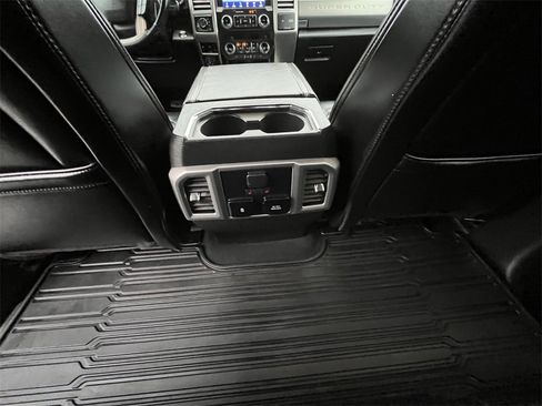 Certified 2021 Ford F350 Platinum image 22