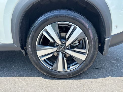 Used 2023 Nissan Rogue SL w/ SL Premium Package AWD/4WD image 14