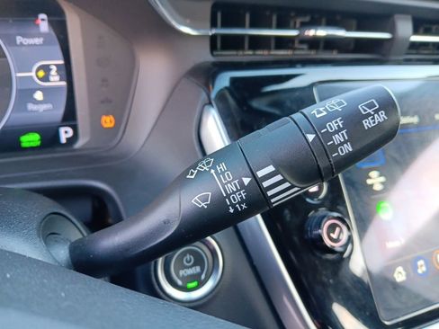 Used 2023 Chevrolet Bolt EUV LT FWD image 15