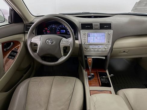 Used 2010 Toyota Camry XLE FWD image 22