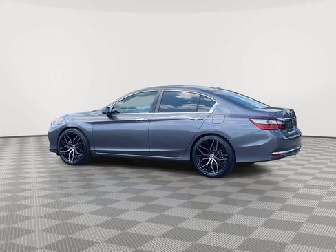 Used 2016 Honda Accord EX image 6