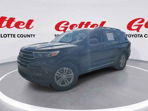 Used 2024 Ford Explorer XLT image 1