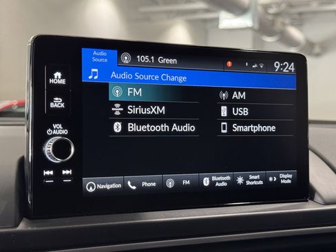 New 2025 Honda Pilot Touring image 10