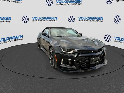Used 2022 Chevrolet Camaro ZL1 RWD image 16