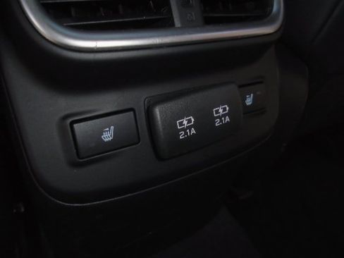 Used 2020 Subaru Outback Limited w/ Popular Package #2 AWD/4WD image 4