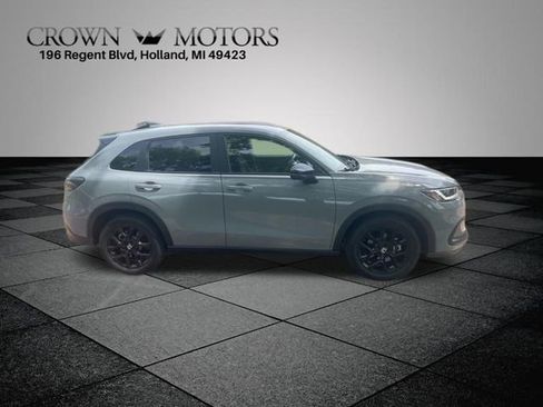Used 2024 Honda HR-V Sport image 2