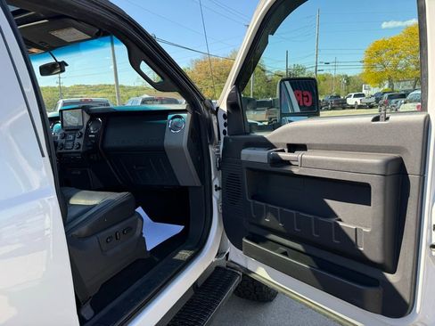 Used 2016 Ford F350 Lariat w/ Lariat Ultimate Package AWD/4WD image 40
