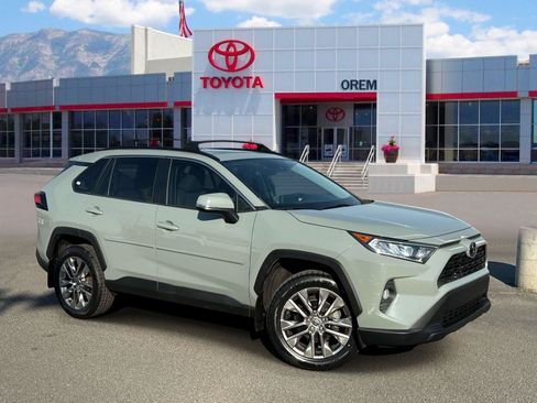 Used 2021 Toyota RAV4 XLE Premium FWD image 1