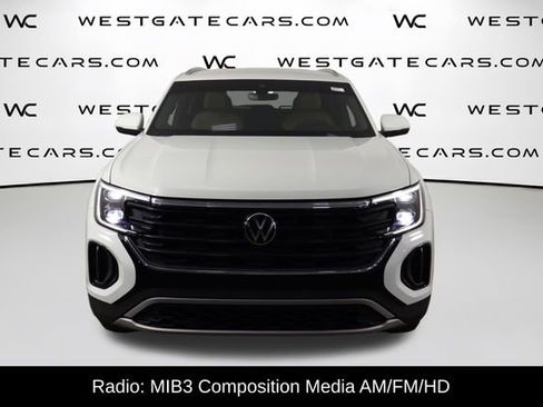 Used 2025 Volkswagen Atlas Cross Sport SE FWD image 2