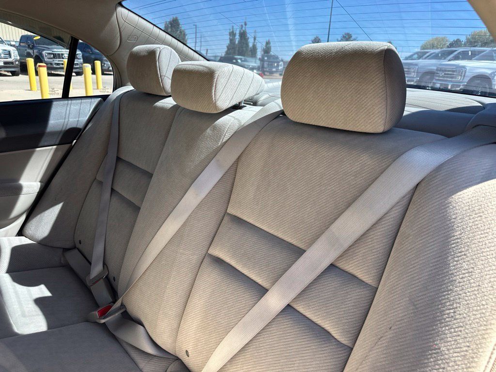 Used 2010 Honda Civic LX image 21