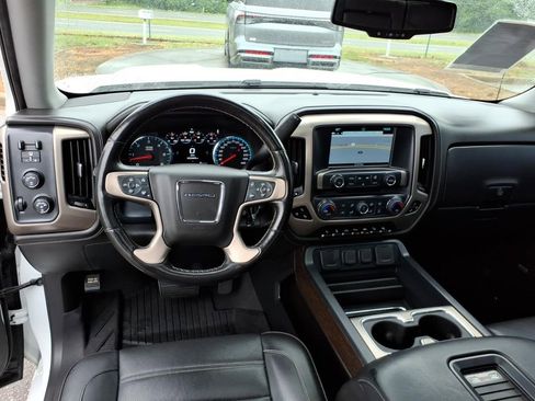 Used 2018 GMC Sierra 1500 Denali AWD/4WD image 7