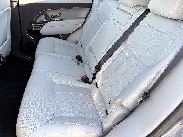 Used 2024 Land Rover Range Rover Sport SE AWD/4WD image 24