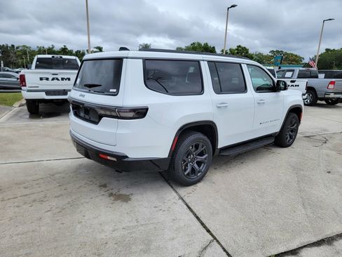 New 2026 Jeep Grand Wagoneer Limited AWD/4WD image 5