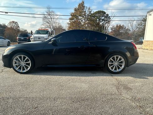 Used 2010 INFINITI G37 Sport w/ Navigation Pkg image 3