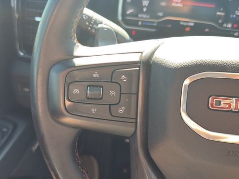 Used 2024 GMC Sierra 1500 AT4 w/ Technology Package AWD/4WD image 21