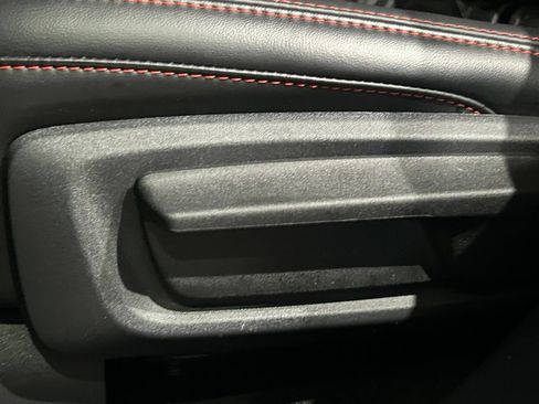 Used 2025 Ford Escape ST-Line AWD/4WD image 39