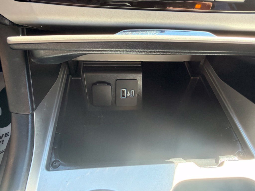 Used 2024 Ford Explorer XLT RWD image 21