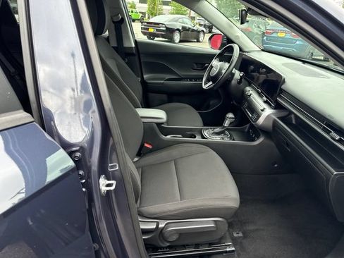 Used 2024 Hyundai Kona SEL AWD/4WD image 9