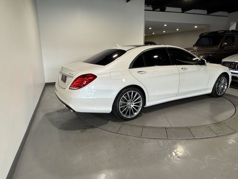 Used 2016 Mercedes-Benz S 550 4MATIC Sedan image 11