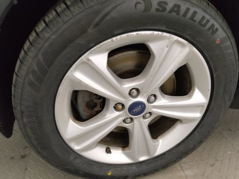 Used 2016 Ford Escape SE AWD/4WD image 31