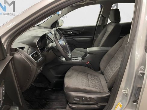 Used 2022 Chevrolet Equinox LT image 9