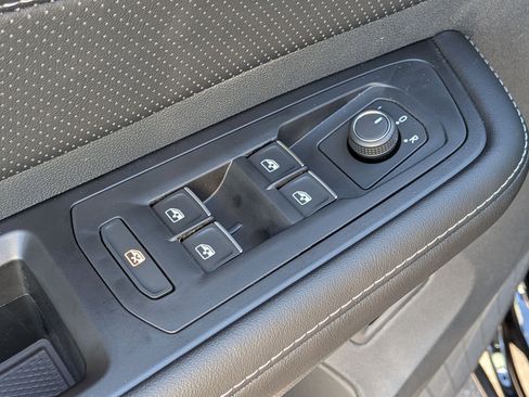 New 2026 Volkswagen Atlas SE image 13