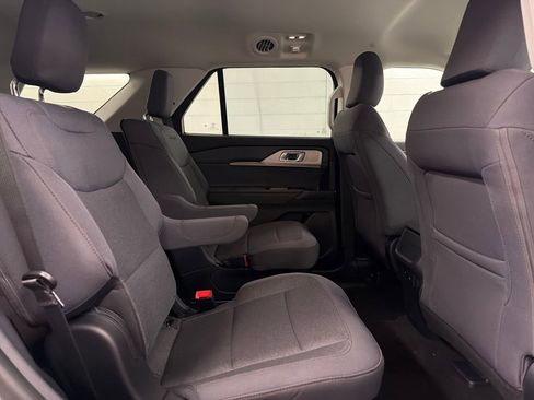 New 2026 Ford Explorer Active RWD image 29
