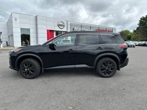 Certified 2023 Nissan Rogue SV w/ SV Premium B Package AWD/4WD image 2