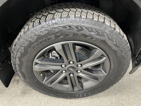 Used 2022 Ford F150 Lariat w/ Equipment Group 502A High image 16