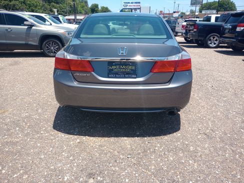 Used 2015 Honda Accord EX image 6