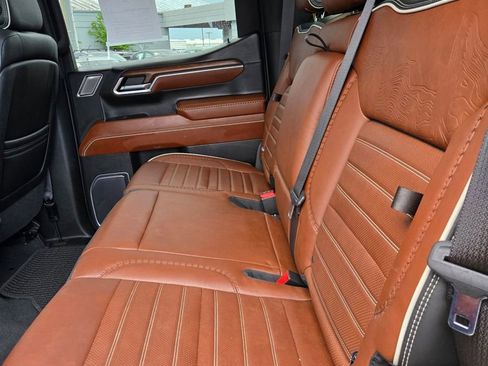 Used 2022 GMC Sierra 1500 Denali Ultimate image 40