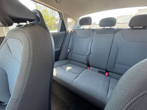 Used 2025 Kia K4 FWD image 39