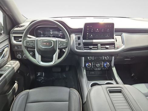 Used 2023 GMC Yukon SLT w/ SLT Premium Package AWD/4WD image 10
