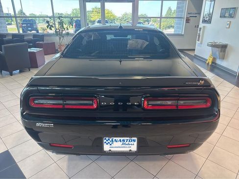 Used 2016 Dodge Challenger R/T Scat Pack w/ Leather Interior Group RWD image 12