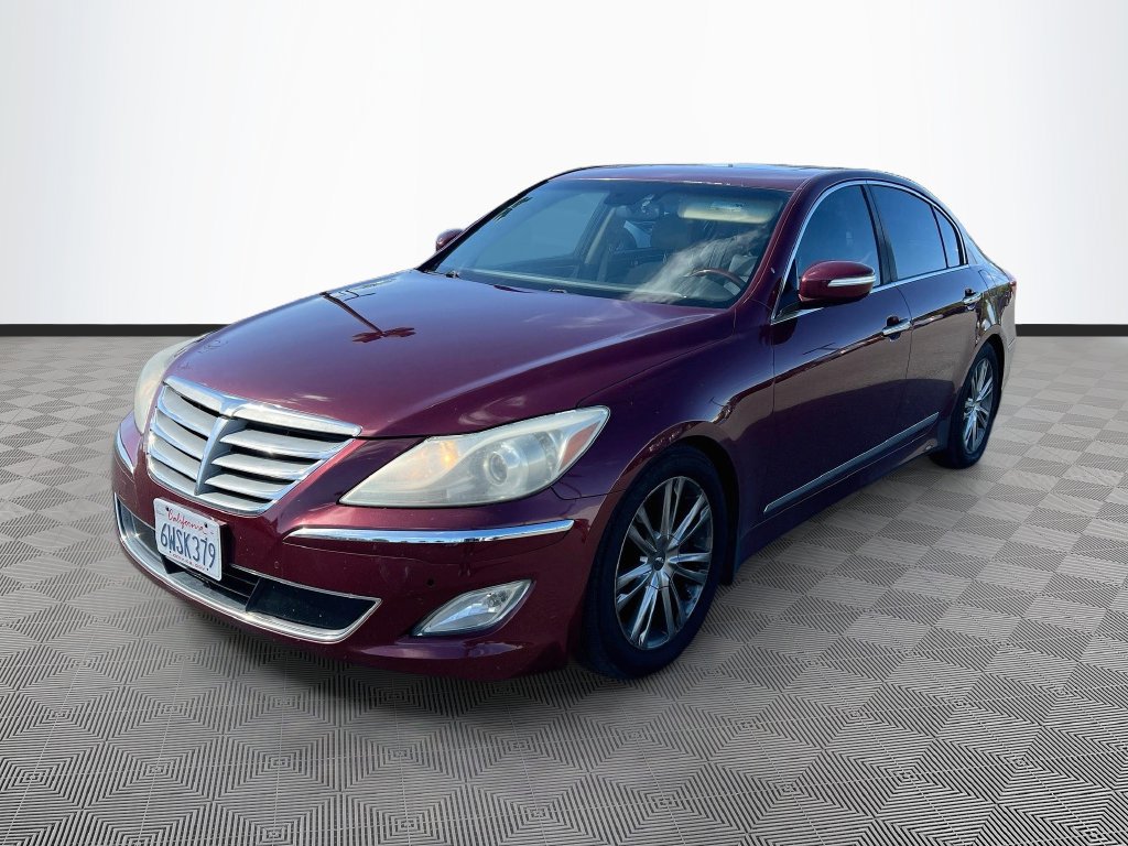 Used 2012 Hyundai Genesis 4.6 RWD image 3