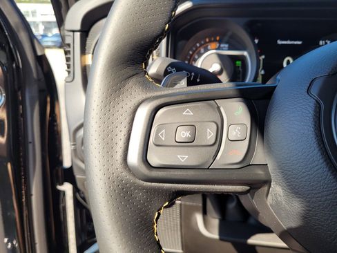 New 2025 Jeep Wrangler Unlimited Rubicon 392 image 22