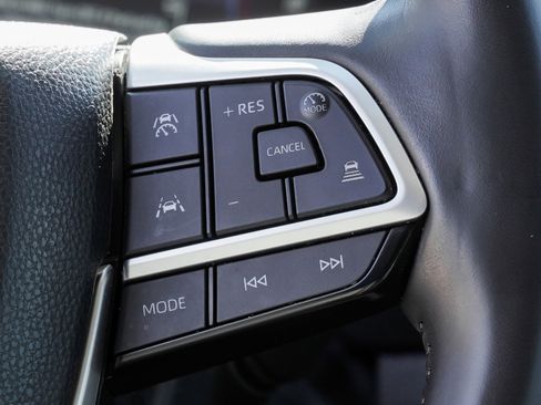 Certified 2024 Toyota Grand Highlander XLE image 33