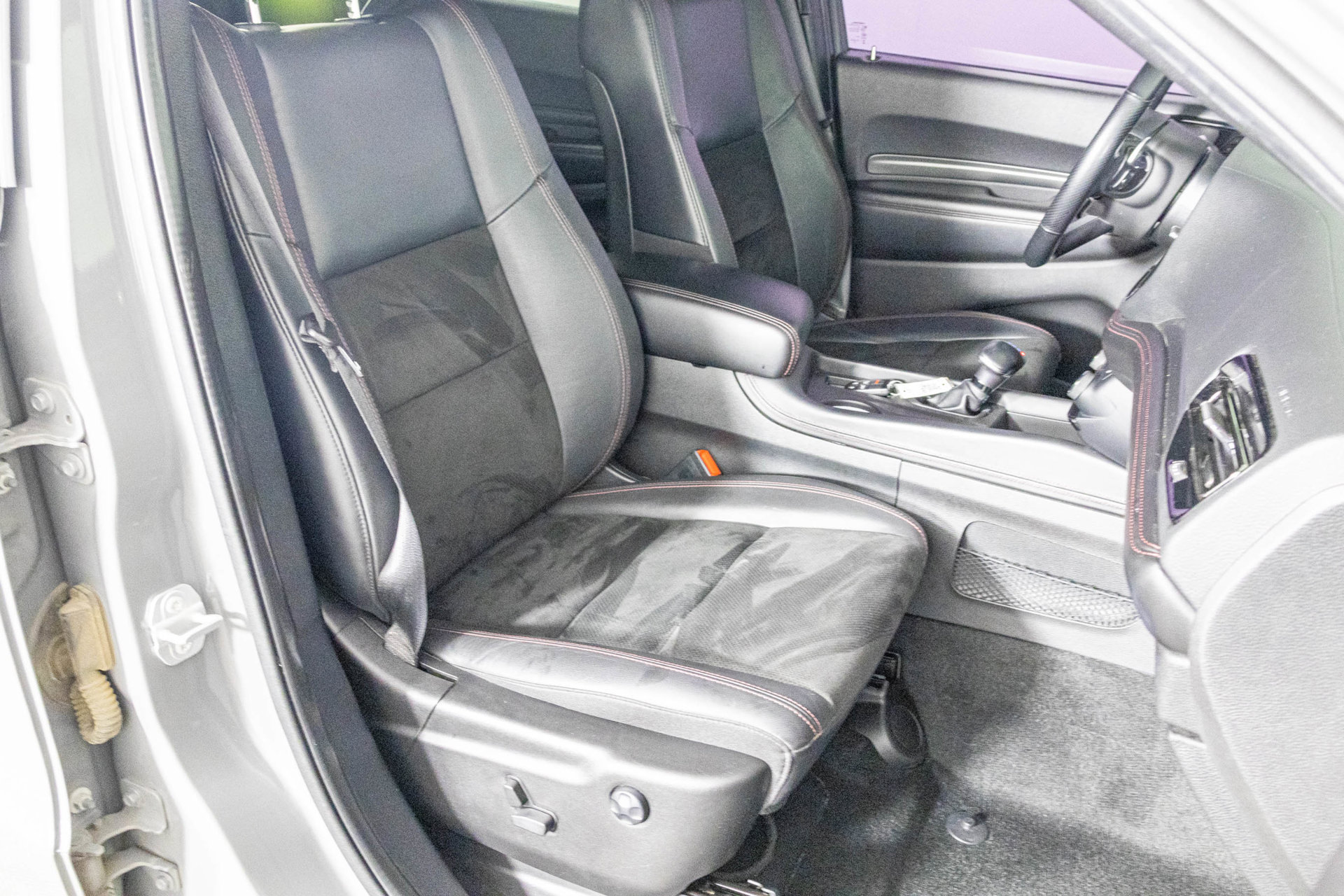 Used 2021 Dodge Durango R/T w/ Blacktop Package AWD/4WD image 48