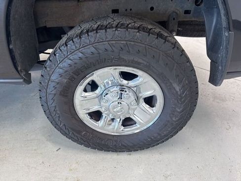 Used 2021 RAM 2500 Big Horn image 9